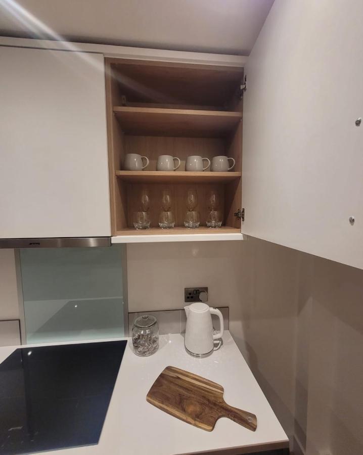 Luxury 1 Bed Apartment In The Heart Of Rochester Wainscot Eksteriør billede